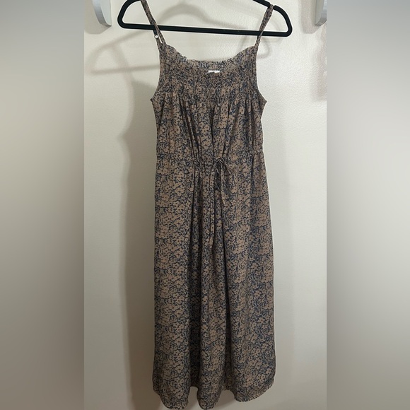 Carly Jean Los Angeles Dresses & Skirts - Carly Jean Los Angeles blue and tan Floral Smocked Dress